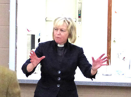  Rev Jacquline Jones addresses guests